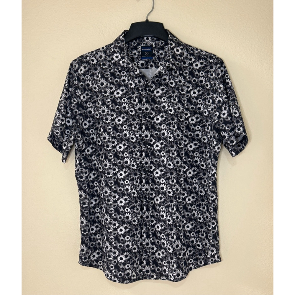 Monument Men's Size L All Over Black Floral Button Up Short Sleeved Shirt